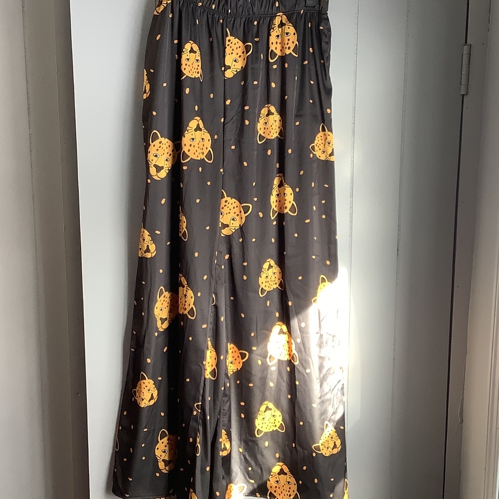 Animal Print Wide Leg Elastic Waist Pants